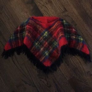 Vintage Alexander’s mohair/wool girl’s poncho/cape. Made in Scotland. Sz 4-6.